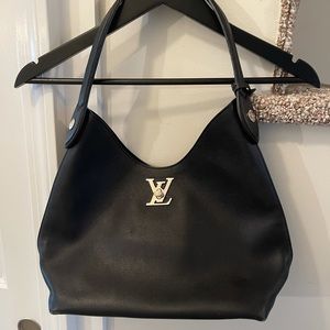 Louis Vuitton Black Leather Shoulder Bag